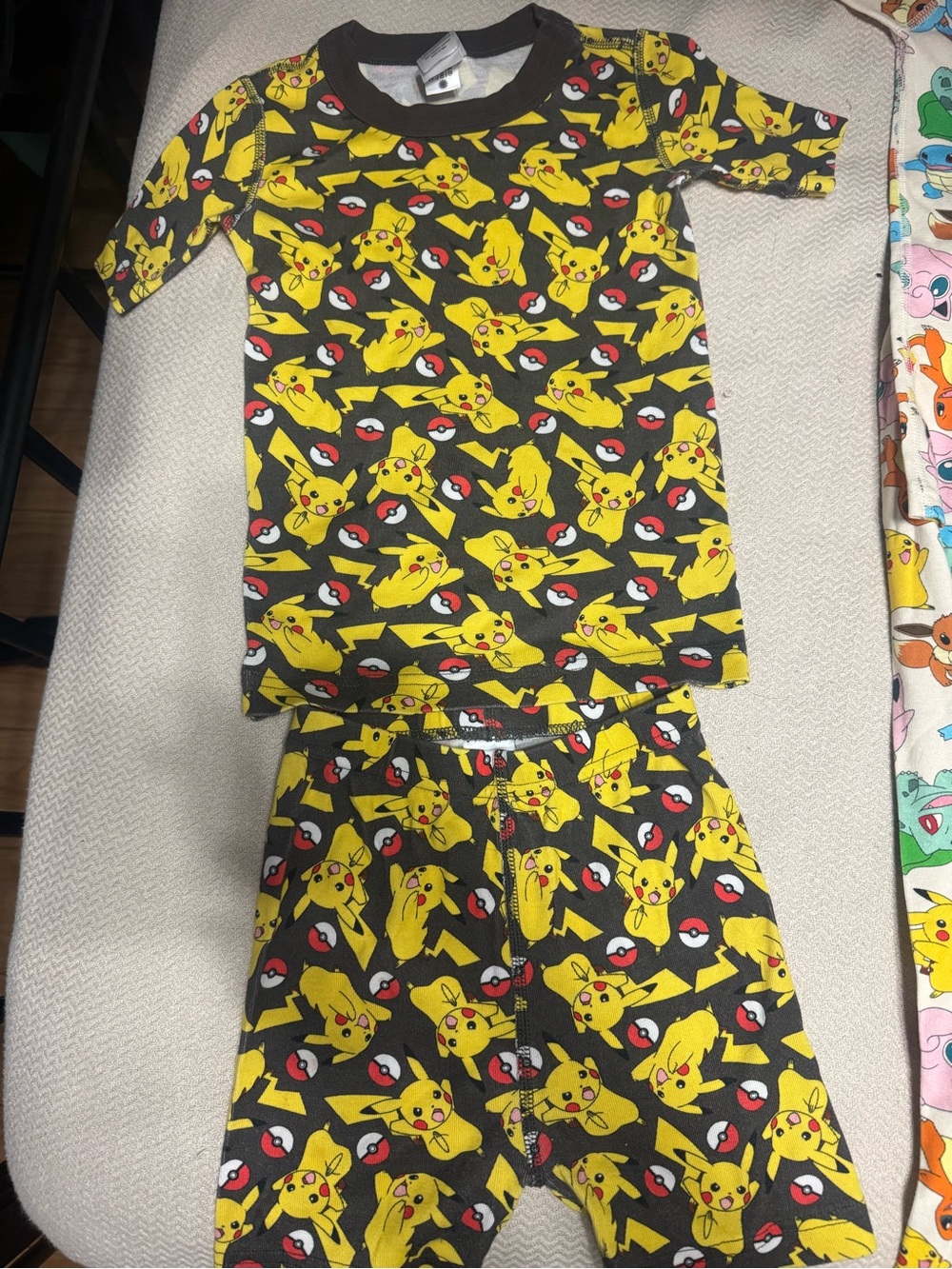 Hanna Andersson Black & Yellow Pikachu Short Sleeve Pajama Set